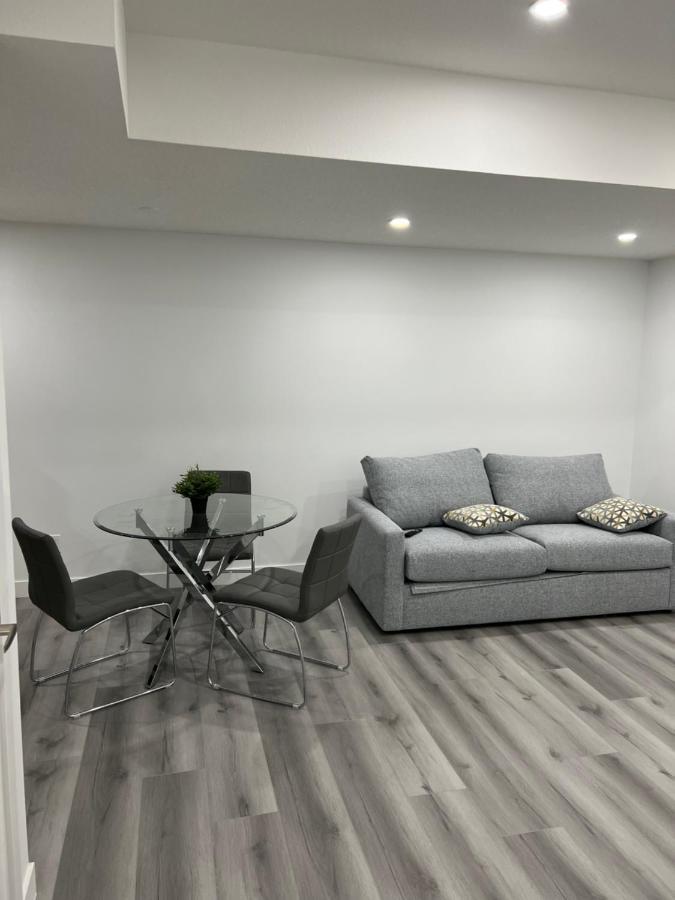 Lovely 1 Bedroom And 2 Beds Calgary